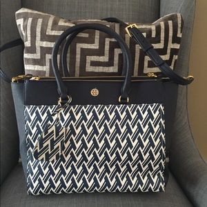 Tory Burch Crossbody tote
